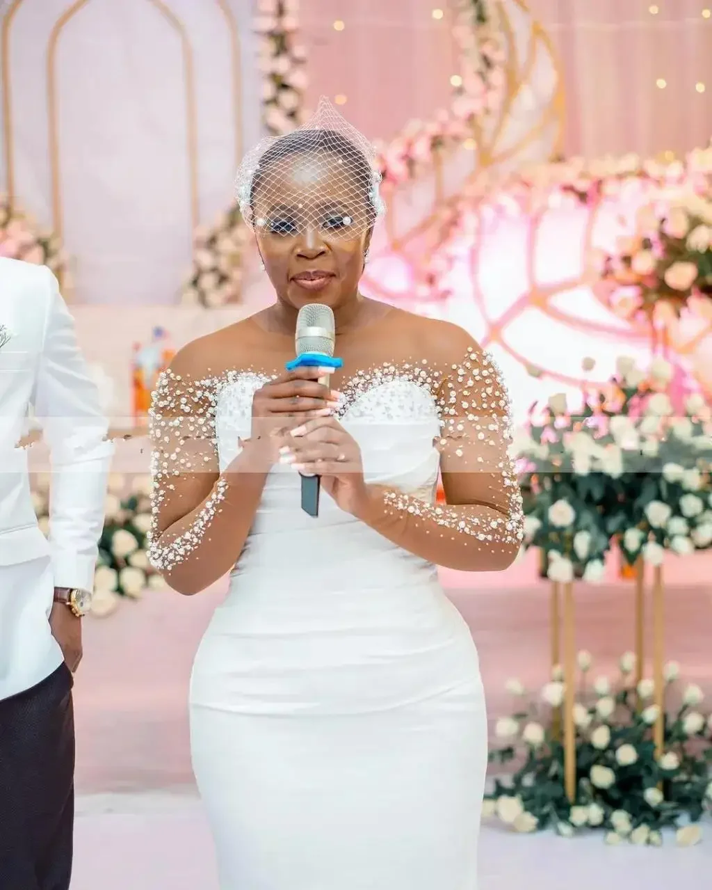 Abito da sposa personalizzato con perle lucide o-collo per la sposa Robe De Marriage maniche lunghe abiti da sposa a sirena con gonna rimovibile