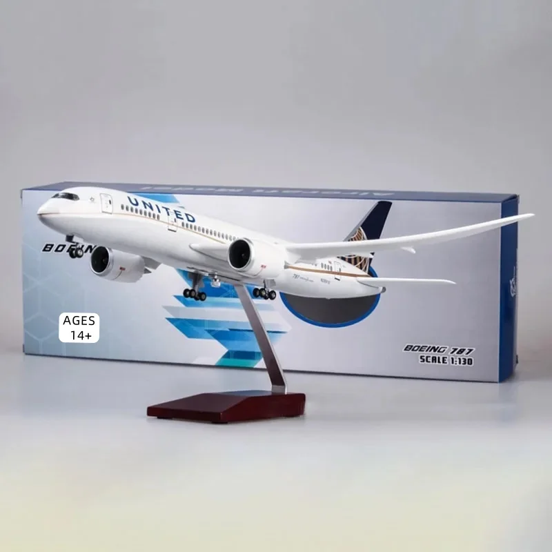 

1/130 Scale 43 Cm Jet Resin Aircraft Model B787 United Dreamliner Model With Lights And Wheels Suitable For Gifts And Collecti