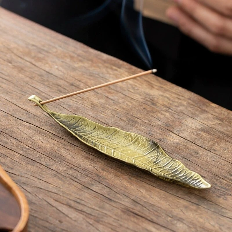Langer Blattförmiger Räucherstäbchenhalter für Palo Santo Räucherstäbchen Metall-Aschefänger Räuchergefäß für Meditation Yoga Wohndekor Accessoires – Detail 6