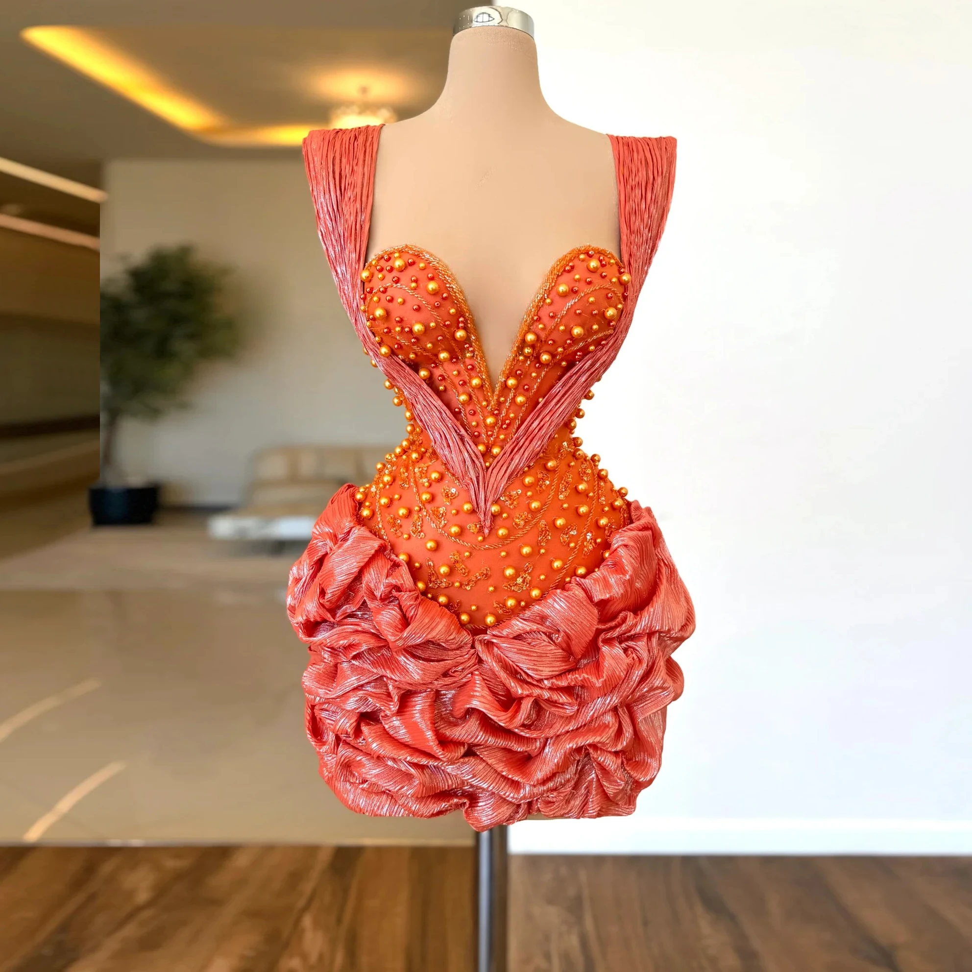 Vestido de cóctel naranja de lujo con cuentas de perlas y volantes con cuello en V, vestido corto de graduación para graduación, vestidos de cóctel personalizados