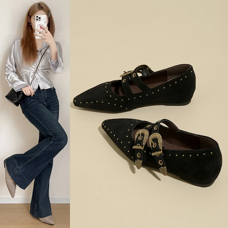 Retro Rivet Pointed Toe Shallow Mouth Heightened Single Shoes 2025 New Flat French Evening Breeze Mary Jane Shoes
