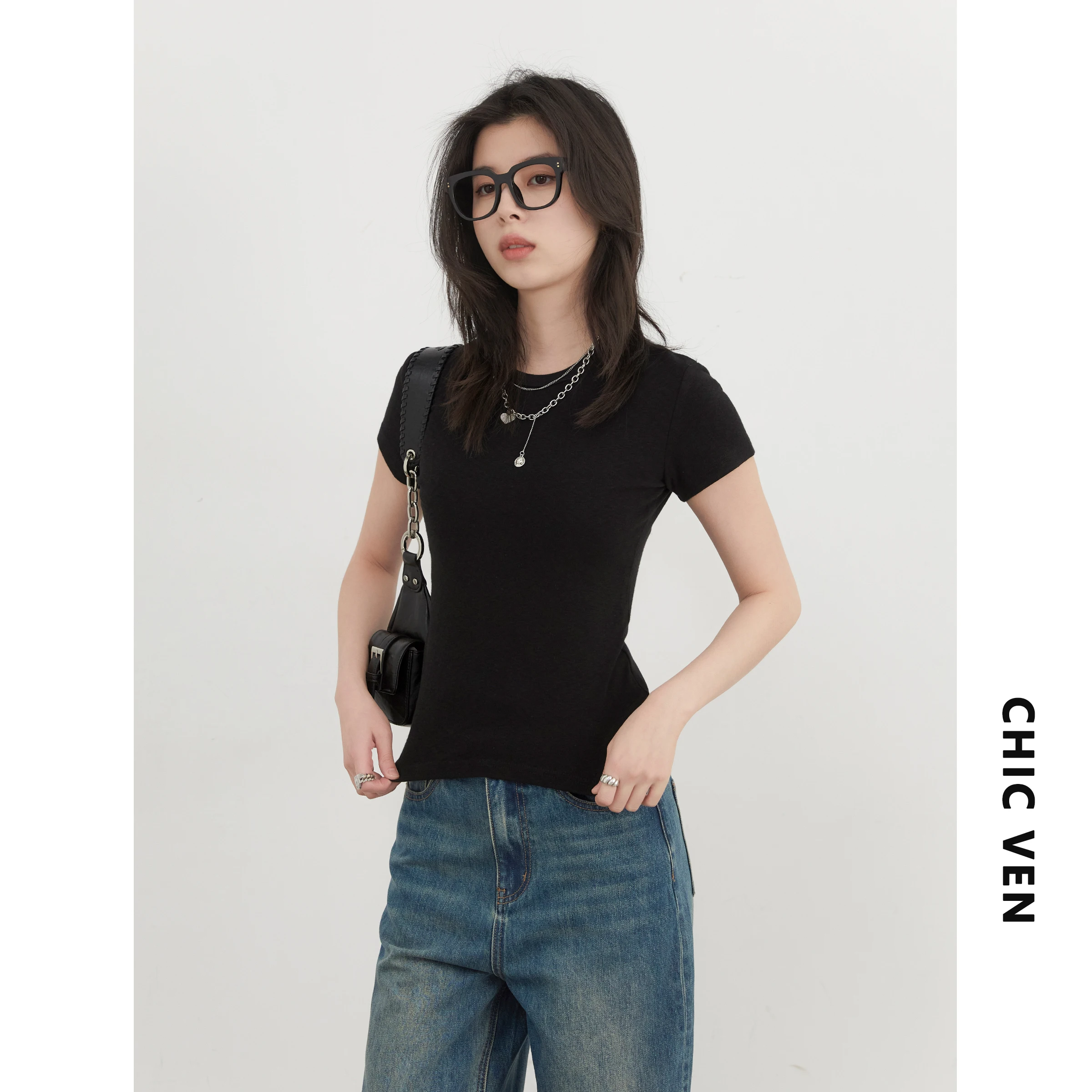 CHIC VEN Korean Women T-Shirts Loose Casual Solid Round Neck Slim Fit Short Sleeved Tees Female Top Summer 2025 Clothing
