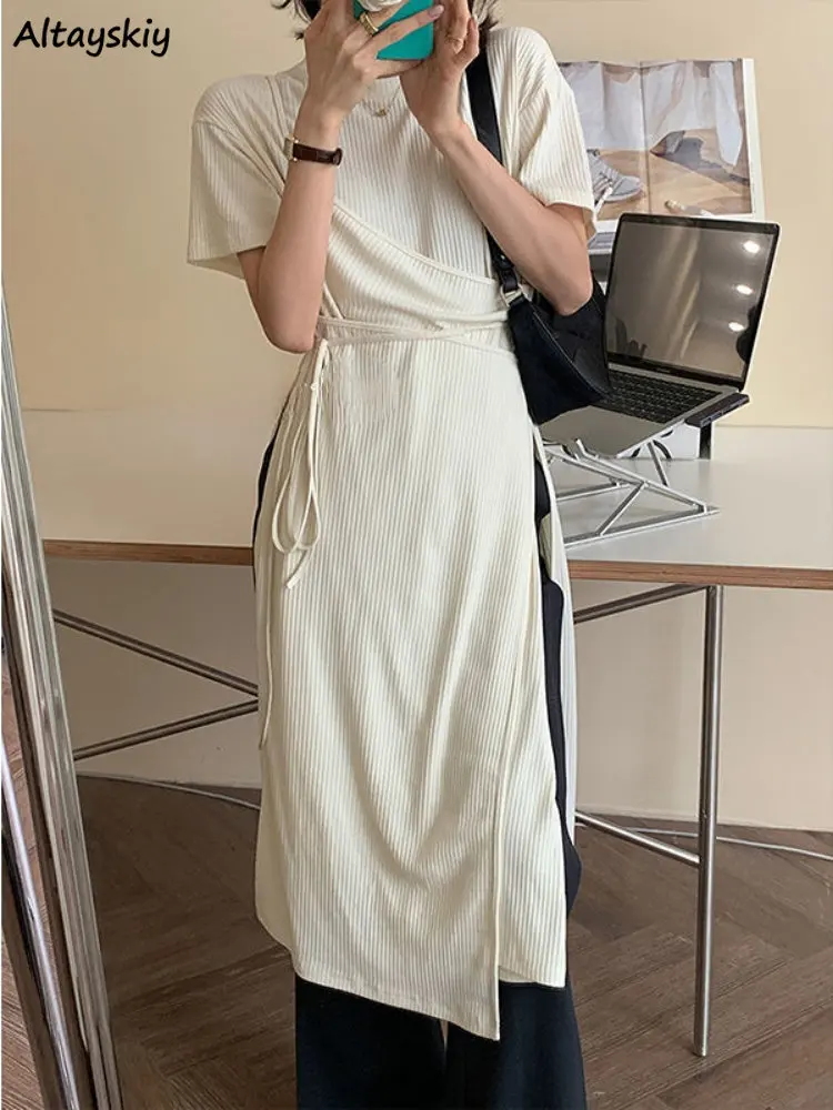 Sukienka z krótkim rękawem kobiety lato codzienne sznurowane rozcięcia po bokach linia Midi solidna koreański styl moda Casual Vestido Feminino prosta