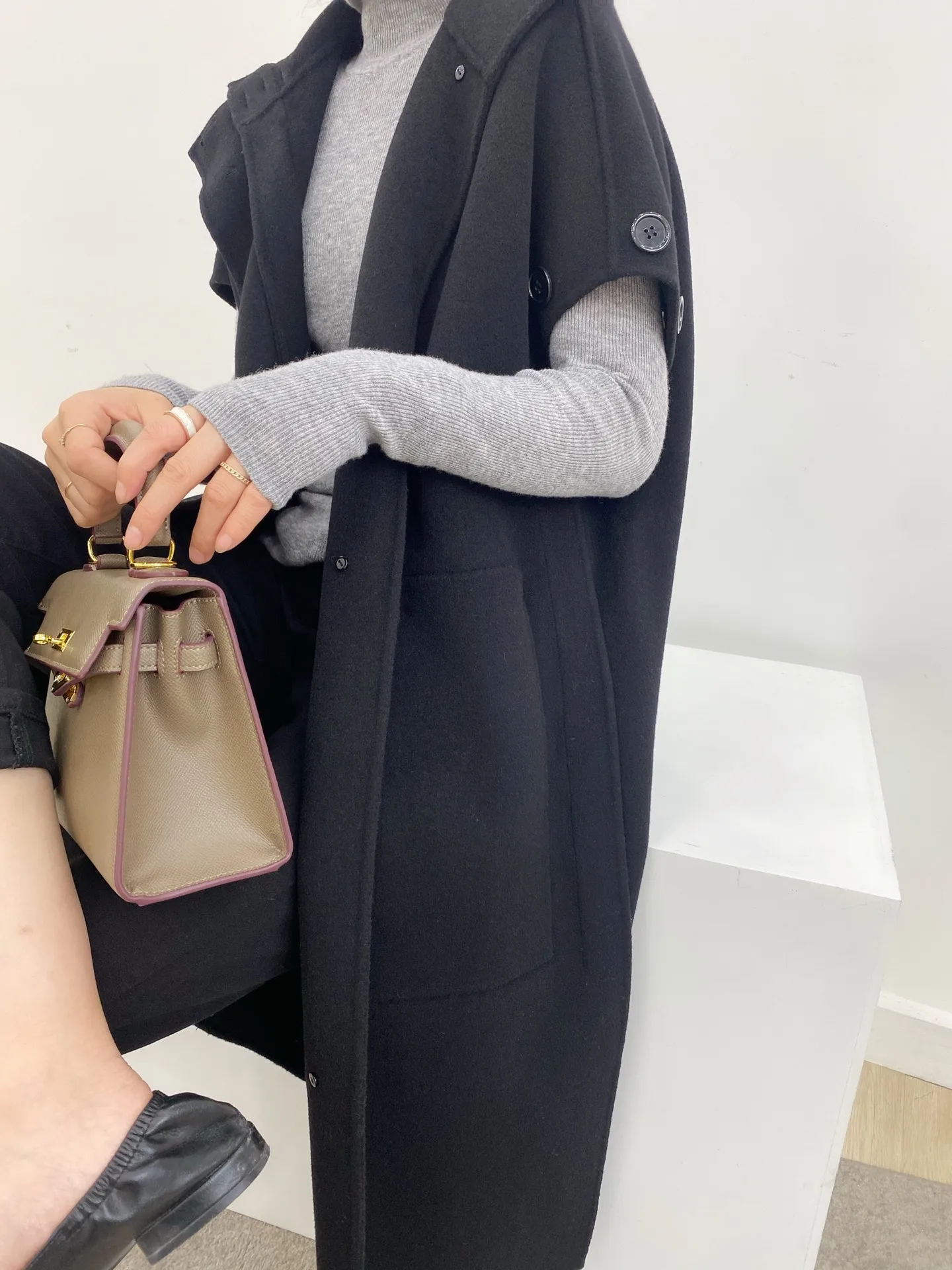 2023 Max cashmere coat for women in the autumn and winter of medium length double-sided wool coat handmade high-end nightgown