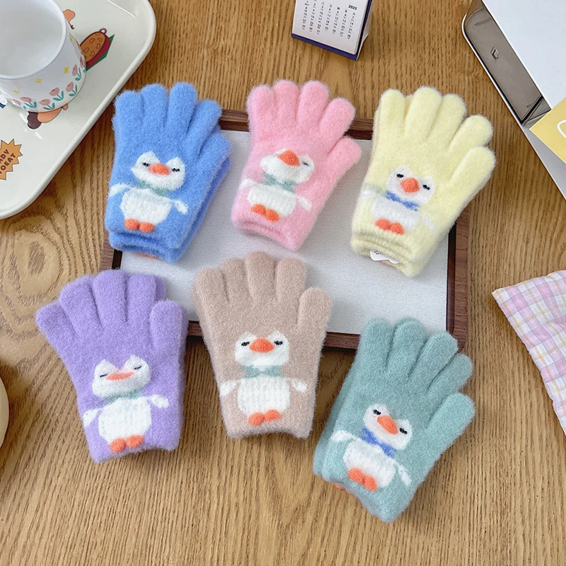 

Милые теплые зимние детские перчатки с рисунком пингвина, варежки с длинными пальцами для маленьких мальчиков и девочек, перчатки для детей 3-8 лет, новогодние подарки