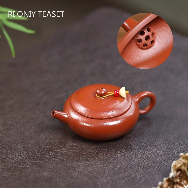 

Чайник из исинской фиолетовой глины, 75 мл, малый объем, ручной работы, знаменитый китайский чайный сервиз из зиса, чайник-заварник для чайной церемонии, чайный набор