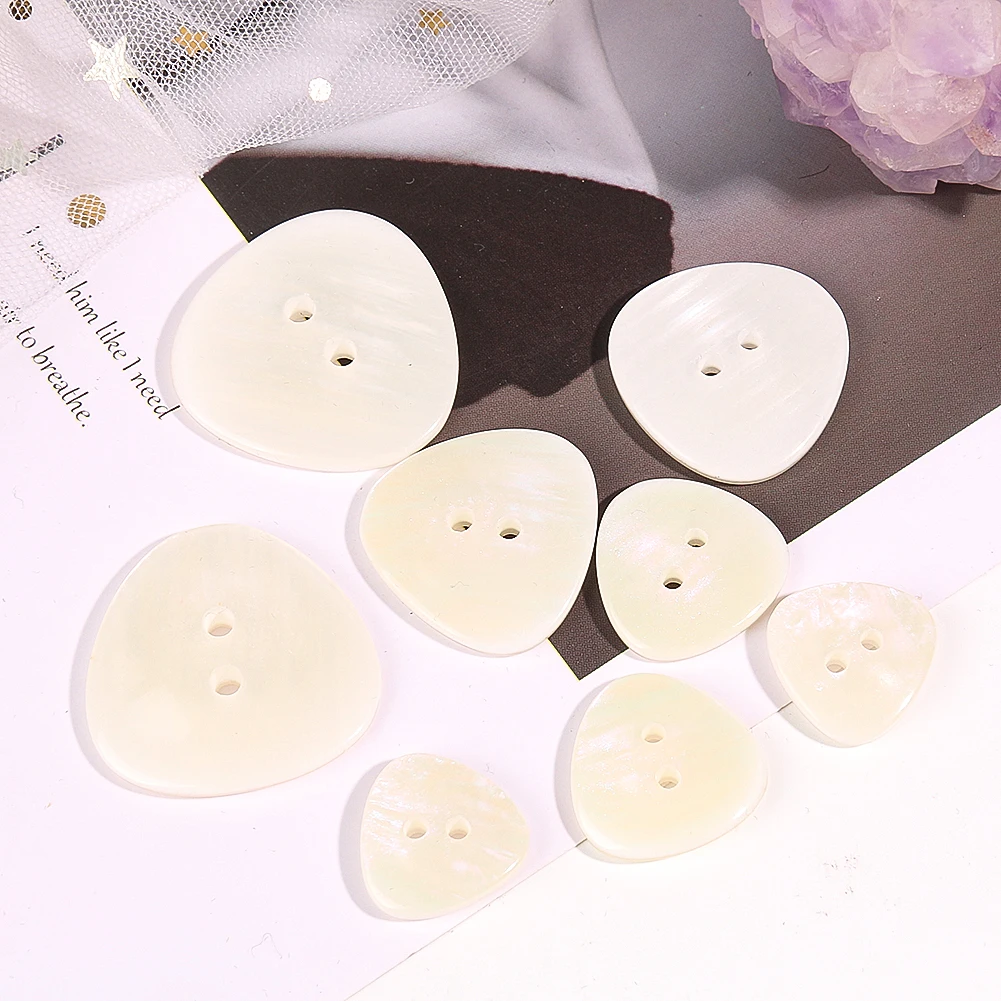 10pcs Simulation Shell Pearl Buttons Triangle Resin 2 Holes Flatback Button Blouse Clothing Sewing Accessories DIY Scrapbooking