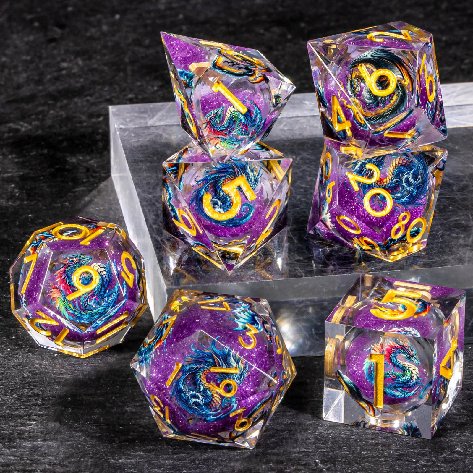 

Dragon Liquid Core Dice Set DND, 7Pcs Sharp Edge Dice Set Dungeon and Dragon, Purple Handmade Resin D&D Dice for Role Playing
