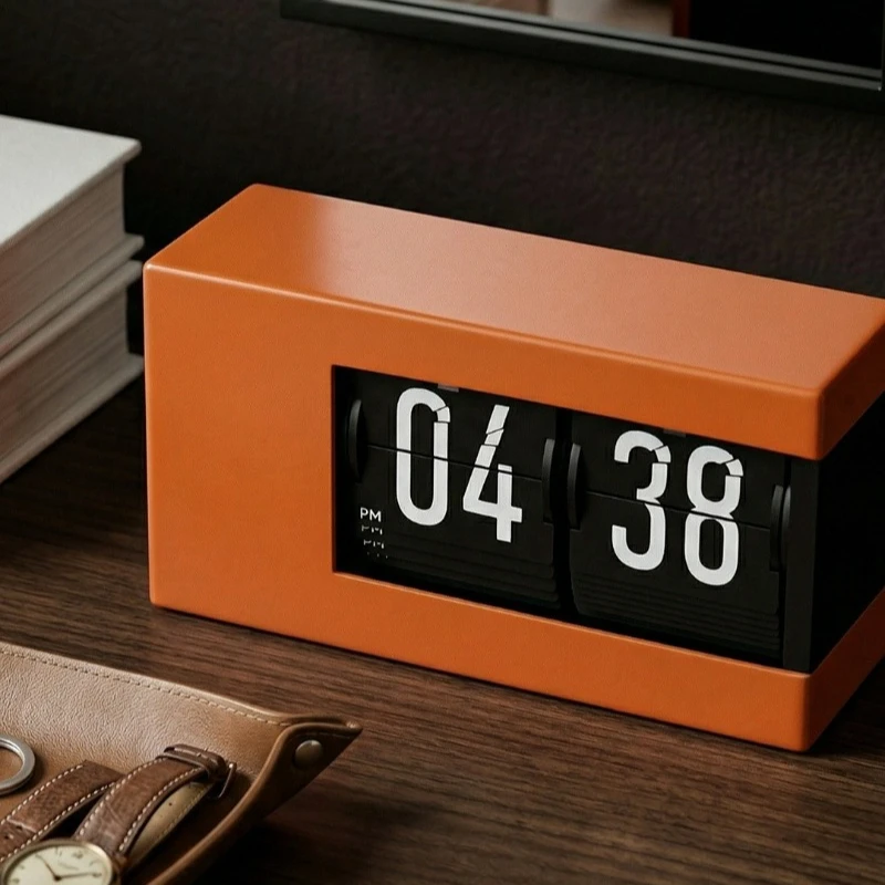 Creative sense Automatic page turning clock pendulum Desktop clock Tabletop ornament decoration