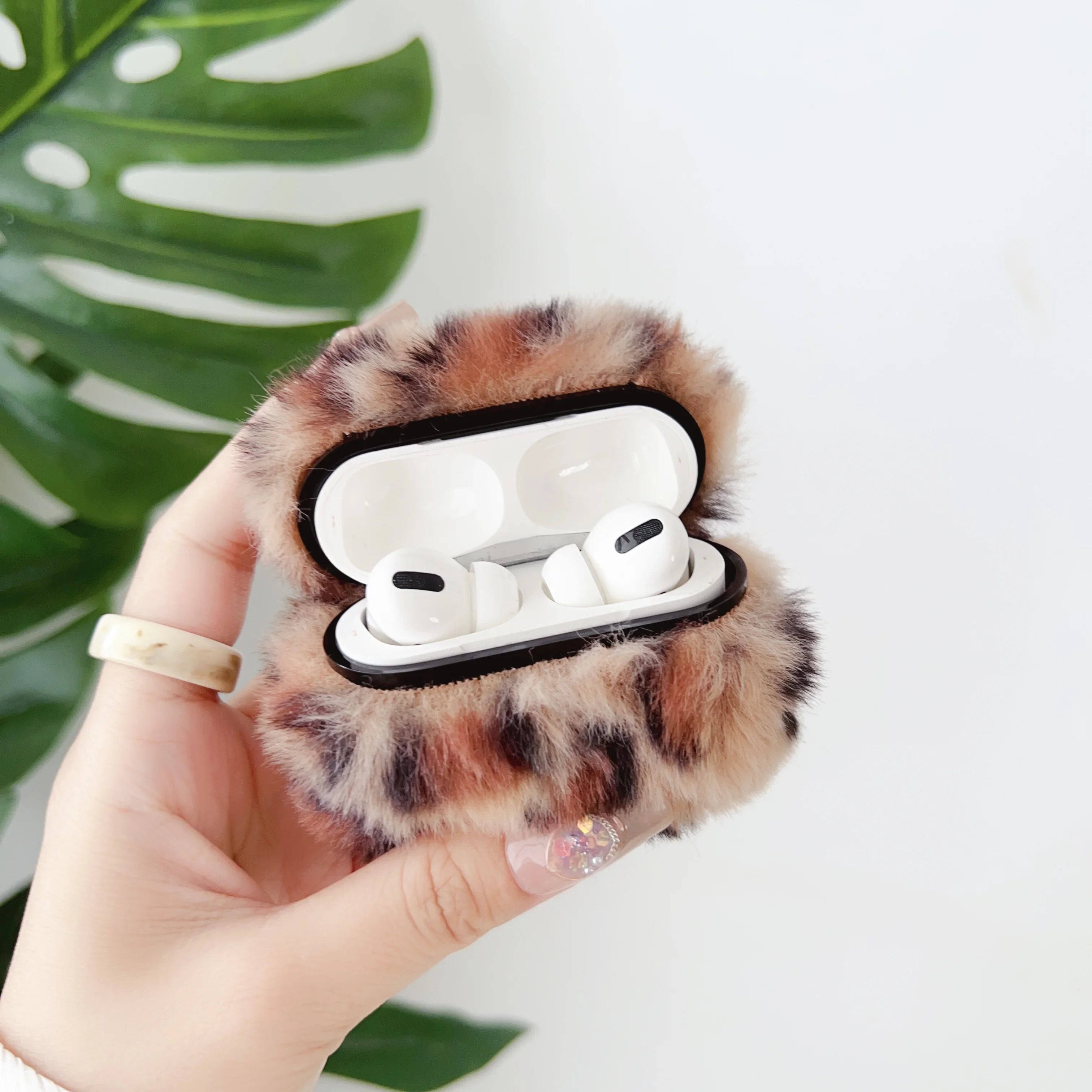 New plush cartoon headphone case for AirPods1/2, AirPods Pro,AirPods Pro 2,AirPods 3 headphone fall protection case