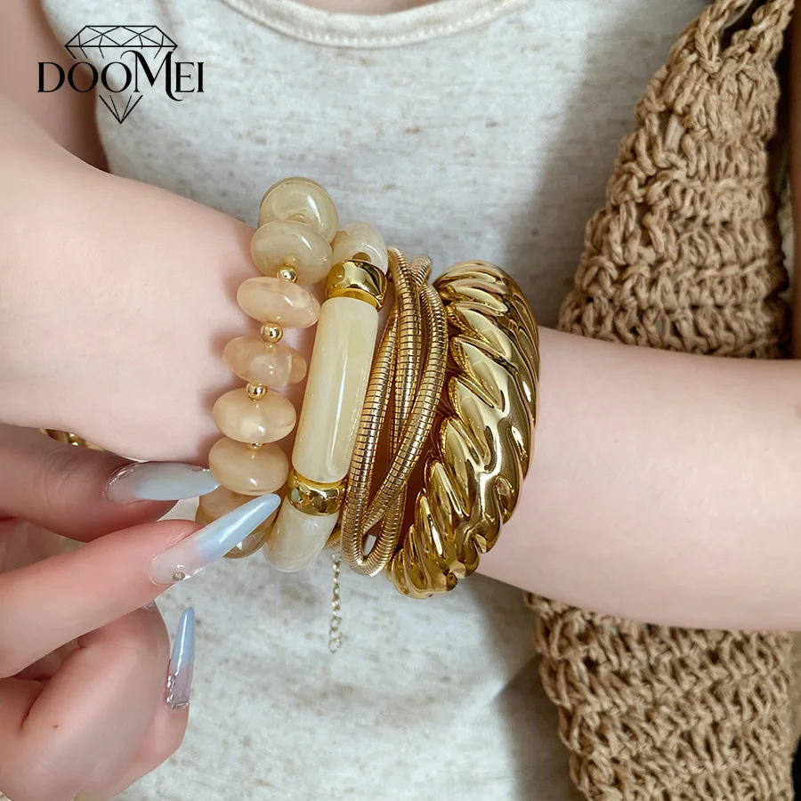 DOO MEI 4 Pcs Vintage Boho Acrylic Resin Bangle Bracelets Set Women Gold Color Stackable Bracelet Beach Vacation Party Jewelry