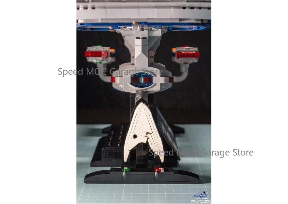 Sci-Fi Oval Disc Interstellar Cruiser MOC Brick Set Futuristic Deep Space Exploration Spaceship Building Blocks Hobby Decor