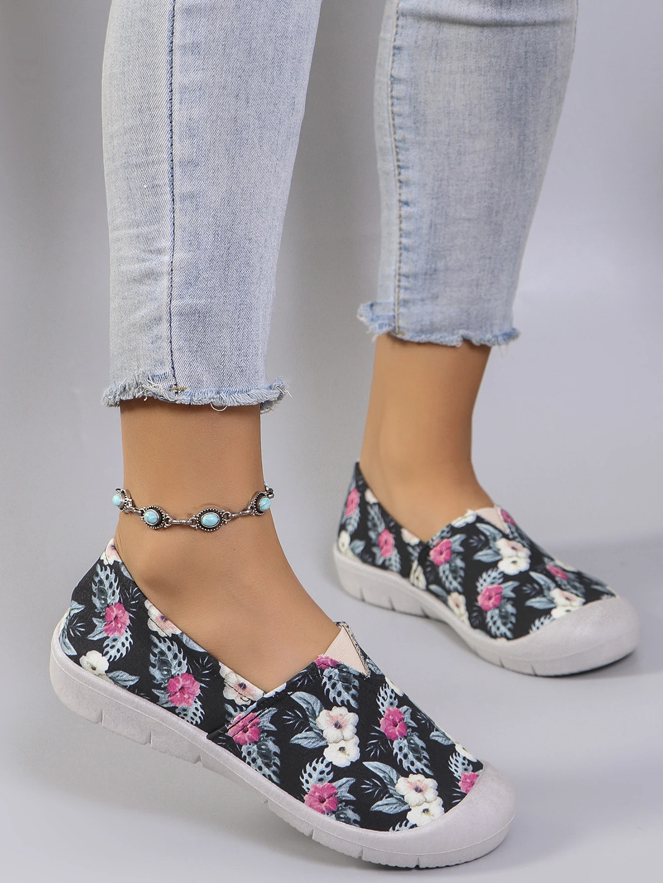 Frühling neue Damen Casual Sportschuhe bequeme, atmungsaktive, leichte, verschleiß feste faule Schuhe, flache Schuhe mit weichen Sohlen