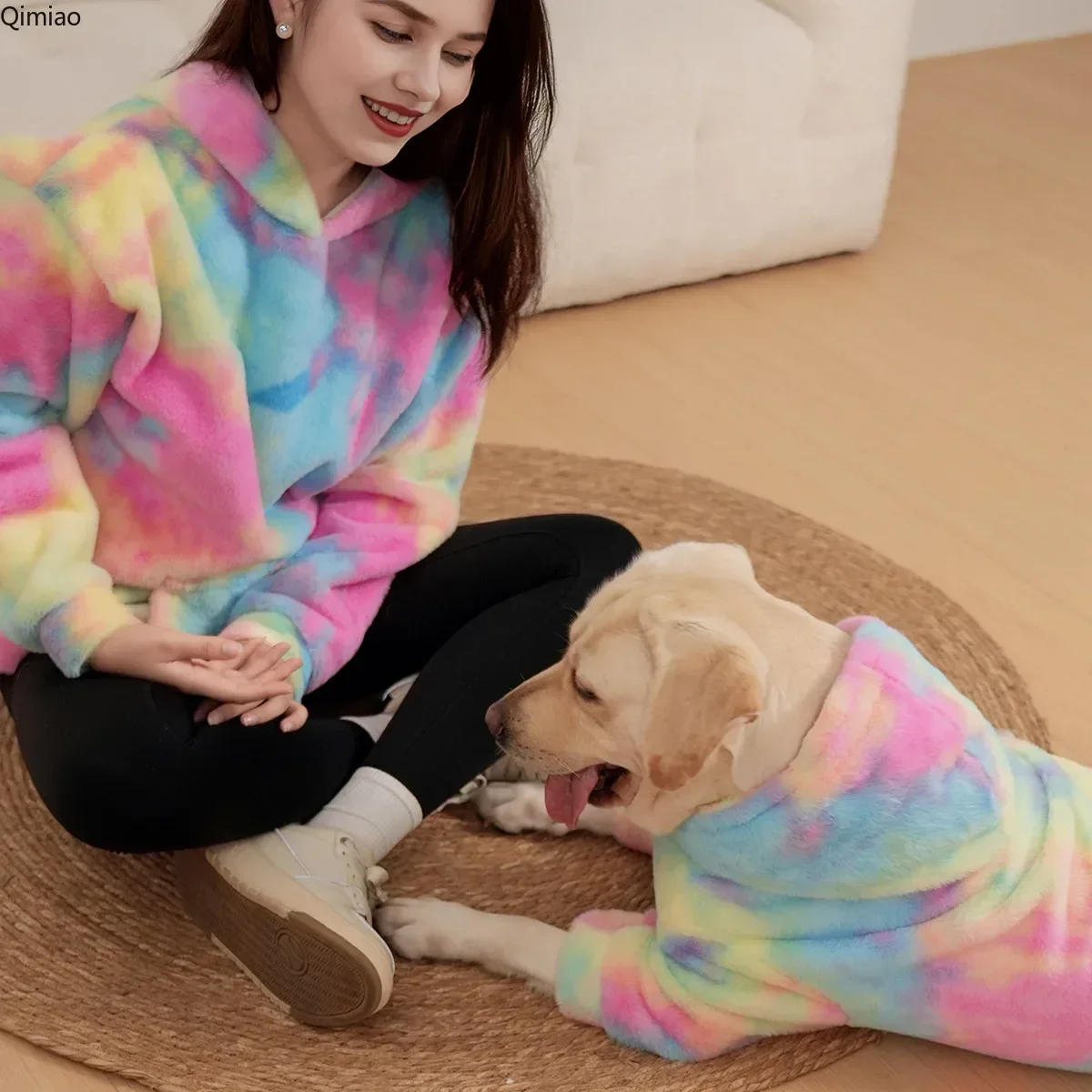 Explosive pet family tie dye rabbit hair rainbow hoodie loose version  designer dog clothes Master pet matching set view 3
