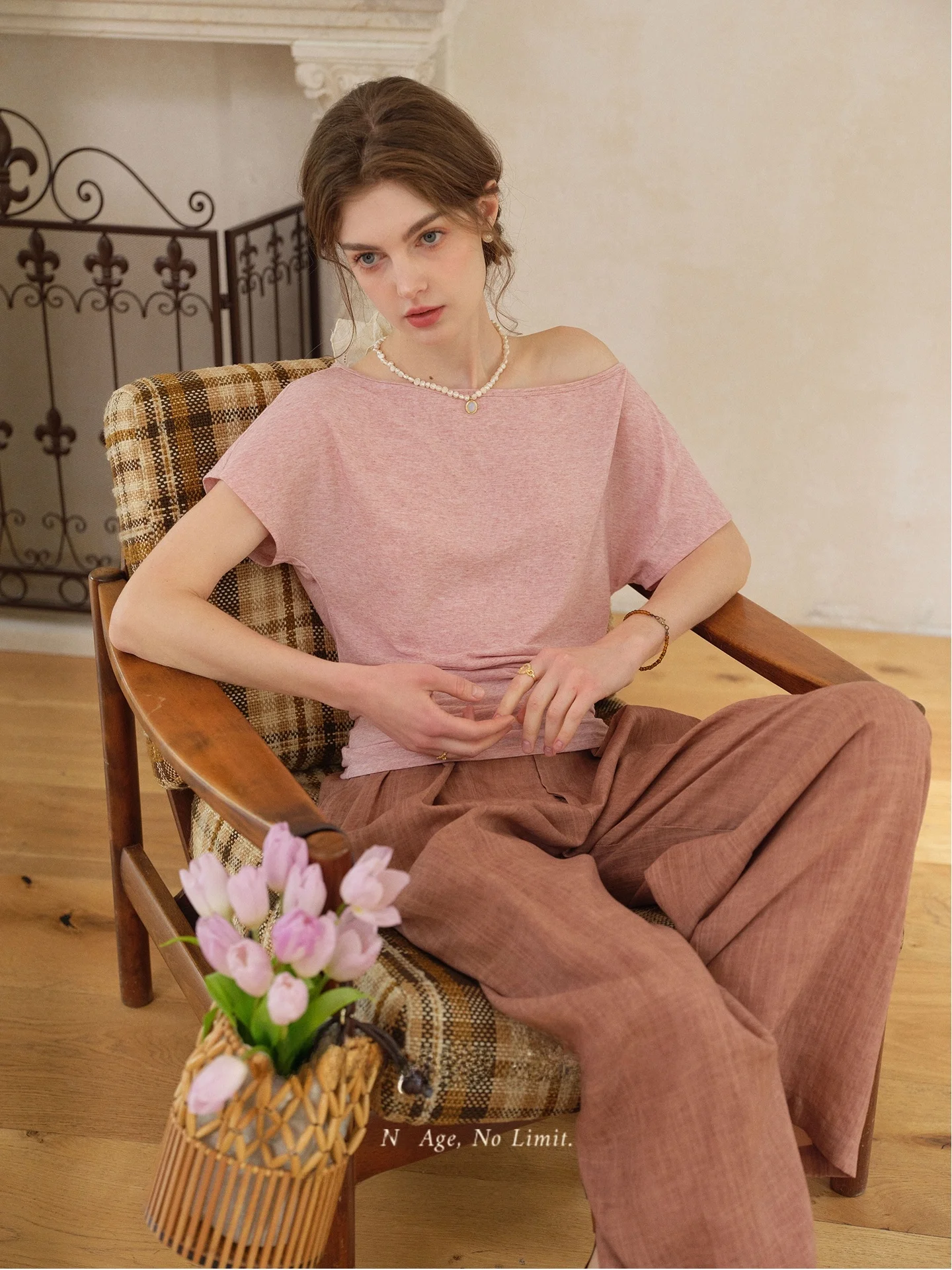 

SimpleRetro Linen Short Sleeve Women's T-shirt One-Shoulder Waist-Cinching Top Casual Comfortable Loose Fit Spring Fashion