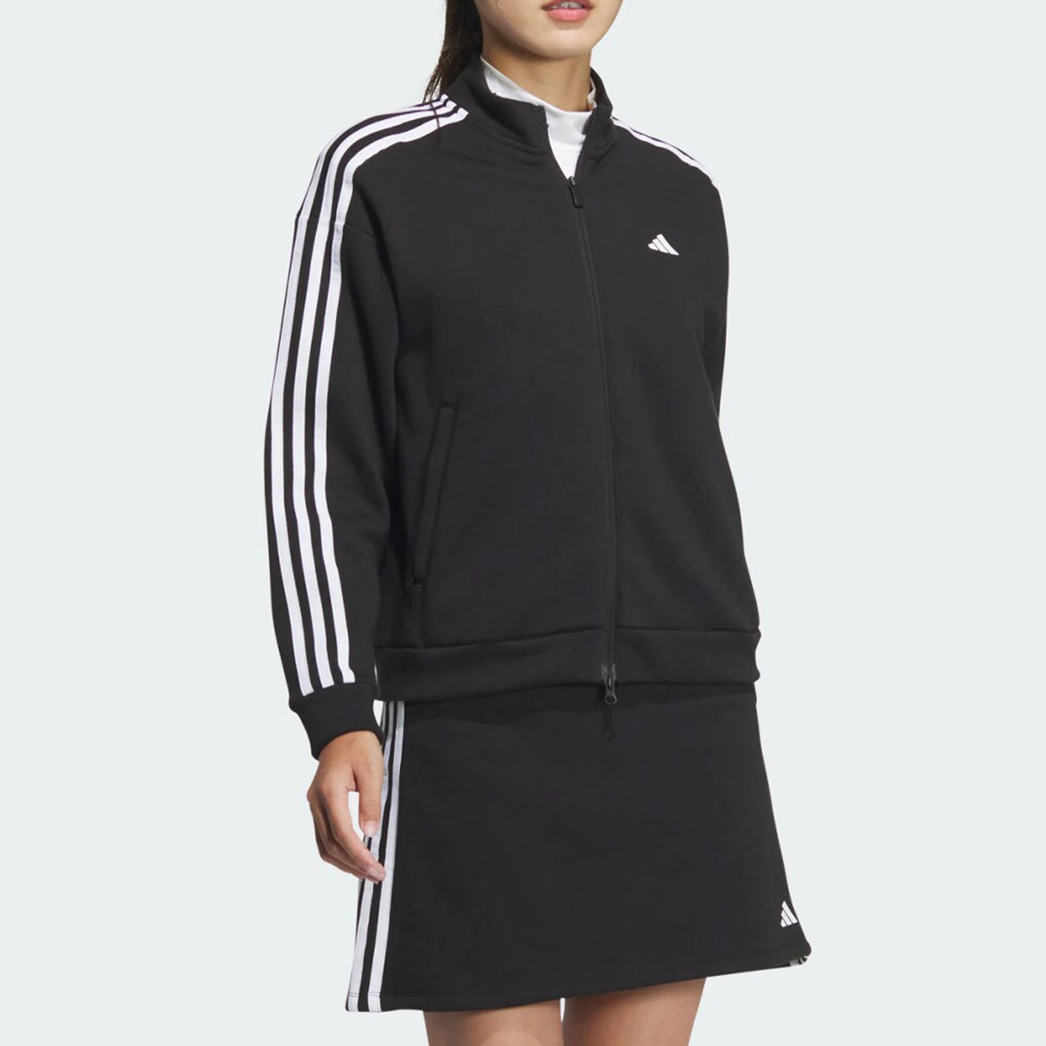 أديداس حقيقية 2024 مجموعة الترفيه الكلاسيكية الجديدة للمرأة في الهواء الطلق IY3742