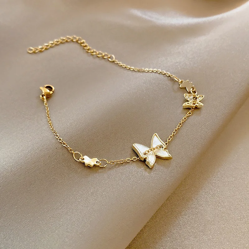 New Korean Pearl Bracelet For Women Butterfly Round Flower Charm Gold Color Chain Bangle Girls Fashion Unusual Jewelry