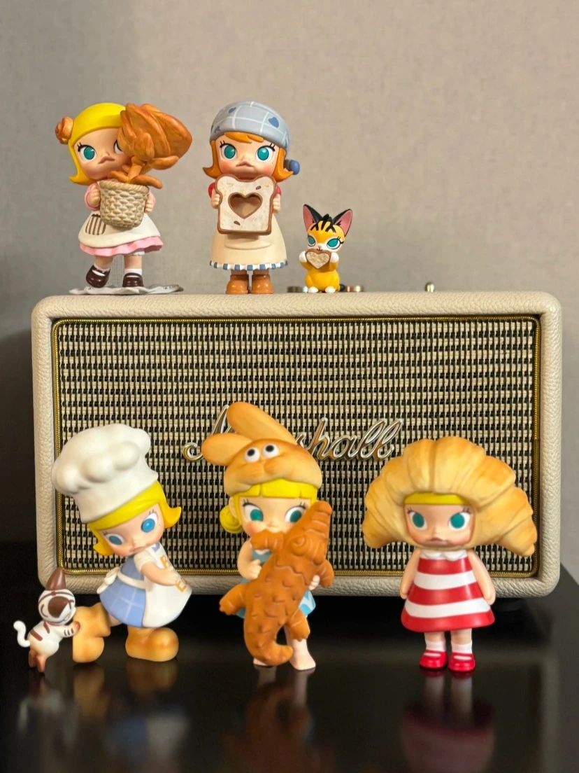 

POP MART MOLLY Bread Themed Blind Box Figure Trendy Toy Mystery Box Gift