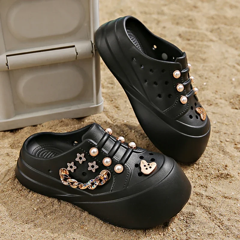 

Летние женские сандалии на платформе, модные тапочки с подвесками, повседневные уличные сабо, мягкая садовая обувь, удобные домашние тапочки, размеры 35-40