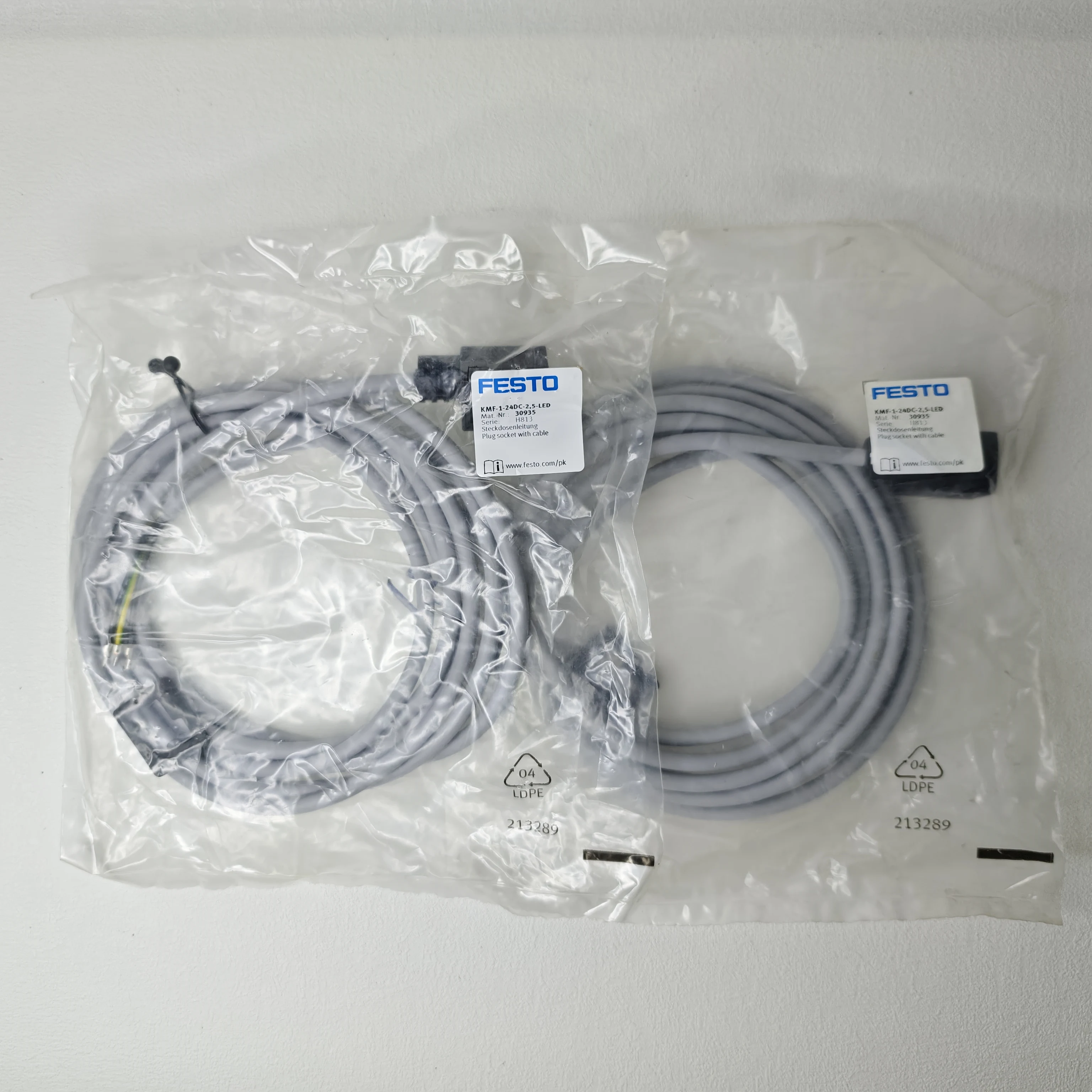 KMF-1-24DC-2.5-LED 30935 met kabelaansluiting Raadpleeg voor aankoop