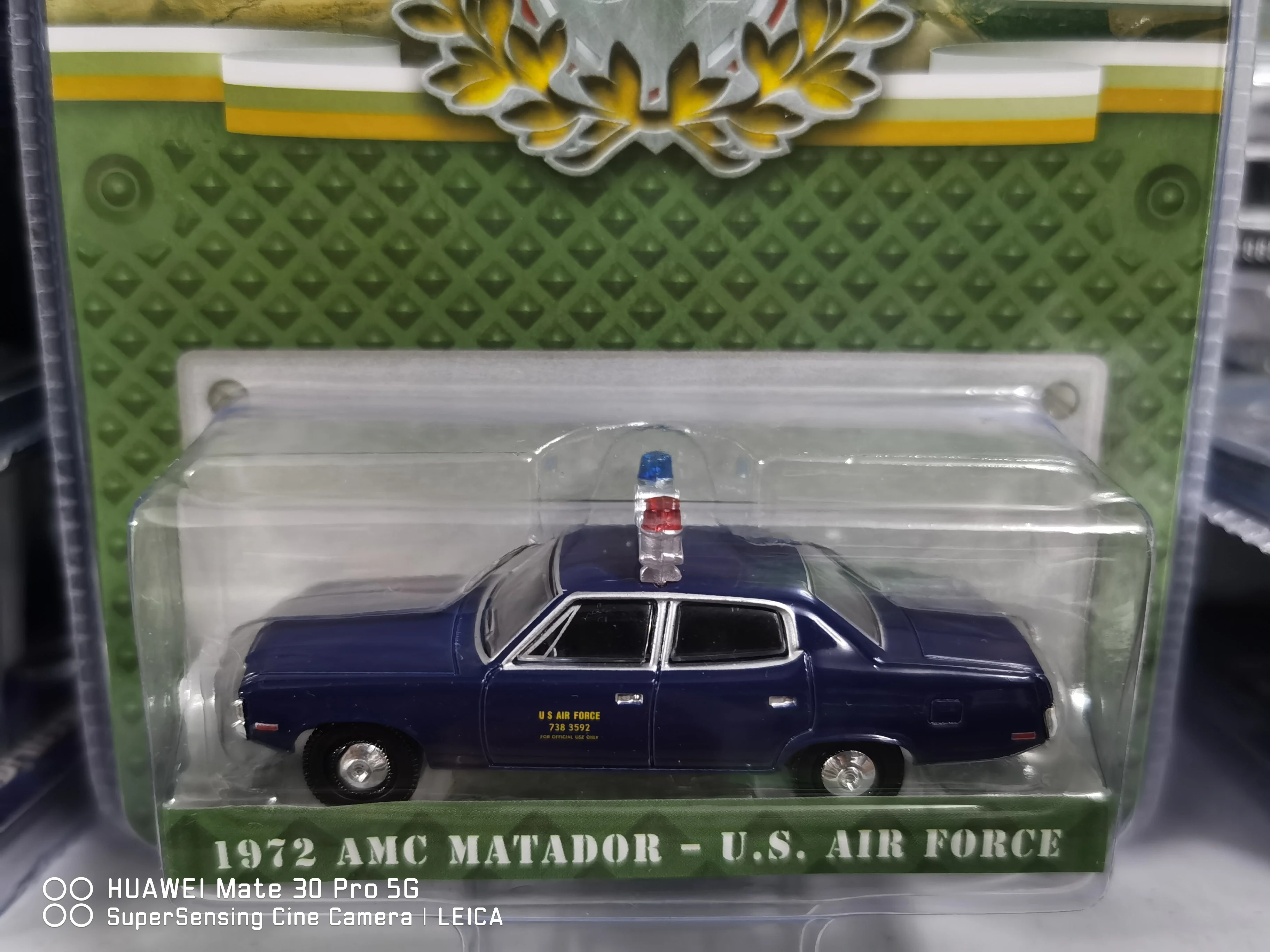 GREENLIGHT 1:64 1972 AMC MATADOR-U.S. Regalo della decorazione del modello di auto in lega pressofusa della collezione AIR FORCE