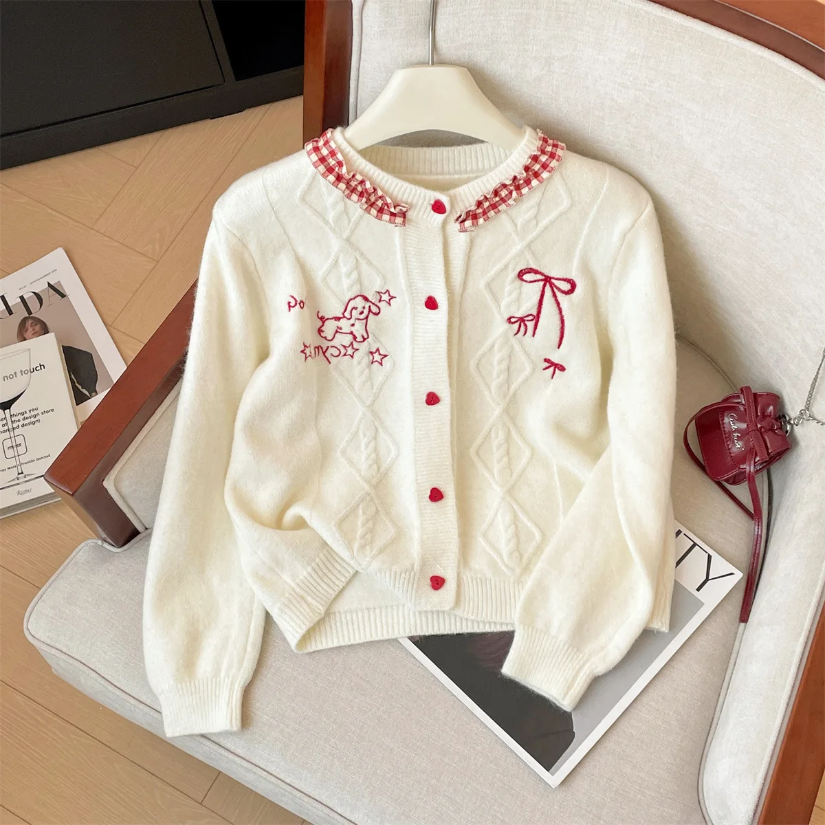 

Sweet Cartoon Embroidery Women Sweater Cardigan Autumn Winter Single-breasted Round Neck Short Knitted Sweaters