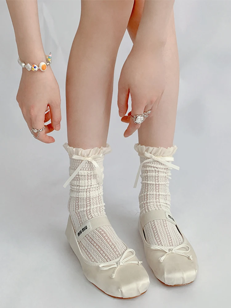 Tube Socks Women's Cotton Hollow Flower Pattern Lace Fashion Sexy All-Match SolidColor Calf Socks Retro Japanese Leg Shaping 1Pc