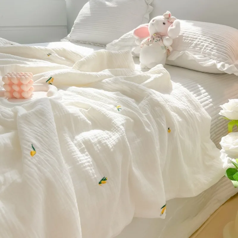 New class A small fresh double-layer wrinkled yarn washed cotton summer quilt summer cool quilt air conditioner quilt