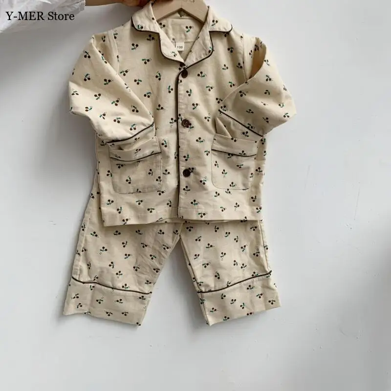 

Новые детские пижамные комплекты 2026 года для мальчиков и девочек: милые футболки с длинным рукавом и мультяшным принтом, брюки, осенняя одежда для сна для малышей