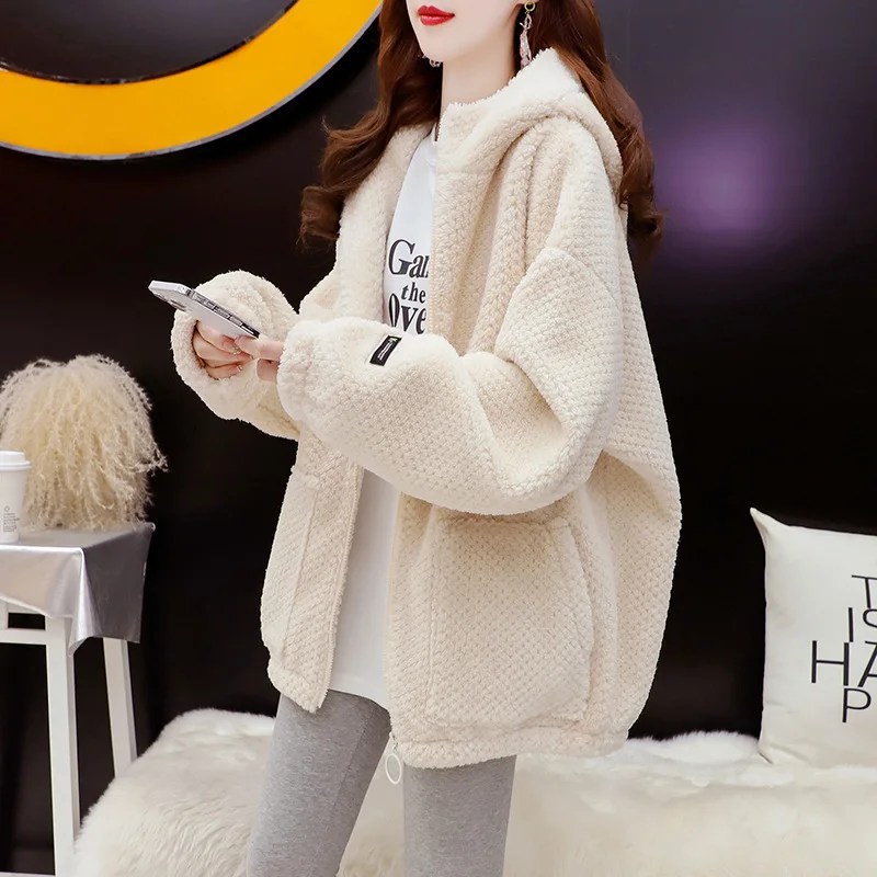 2025 شتاء جديد مقنعين البلوز النساء الملابس الدافئة لينة لطيف آذان الدب أفخم الملابس Kawaii زمم الصوف هوديس