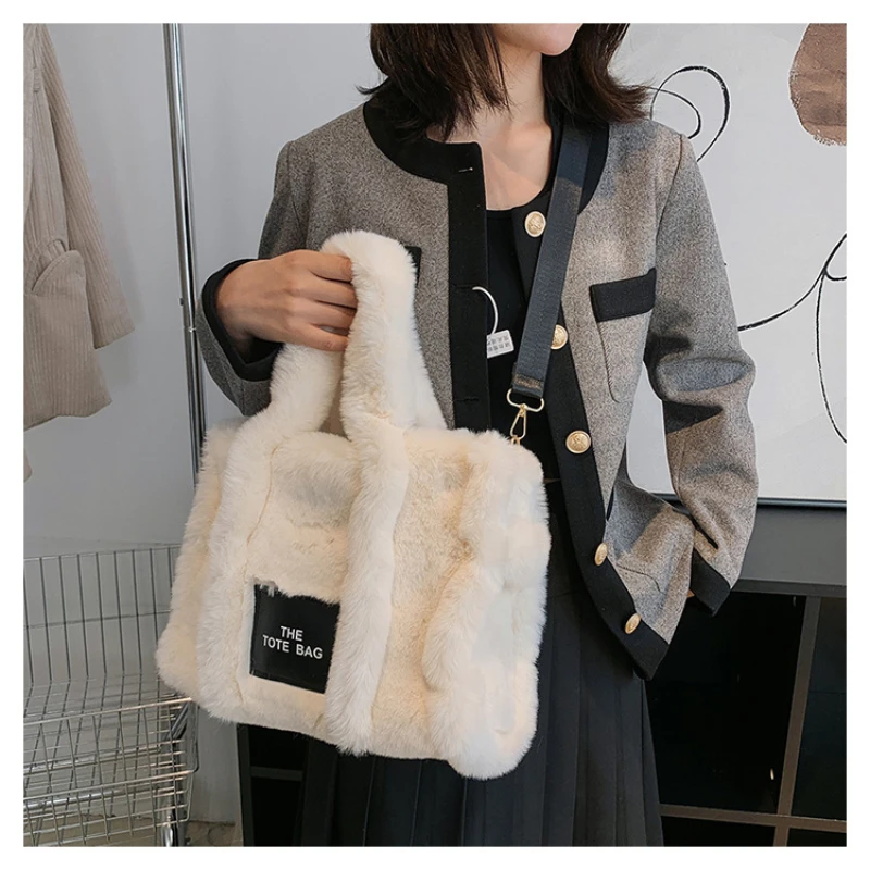 Women\'s Tote Bag Winter Woolen Faux Fur Teddy Curl Plush Retro Large Capacity Handbags Simple Shoulder Luxury Designer Handbag