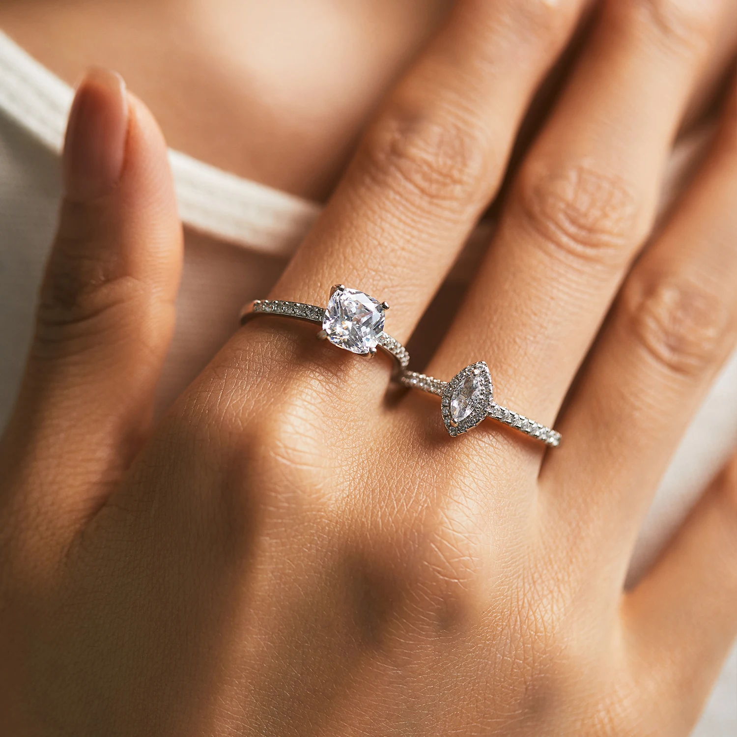 Women's Classic Geometric Round Oval Shape Zircon Ring