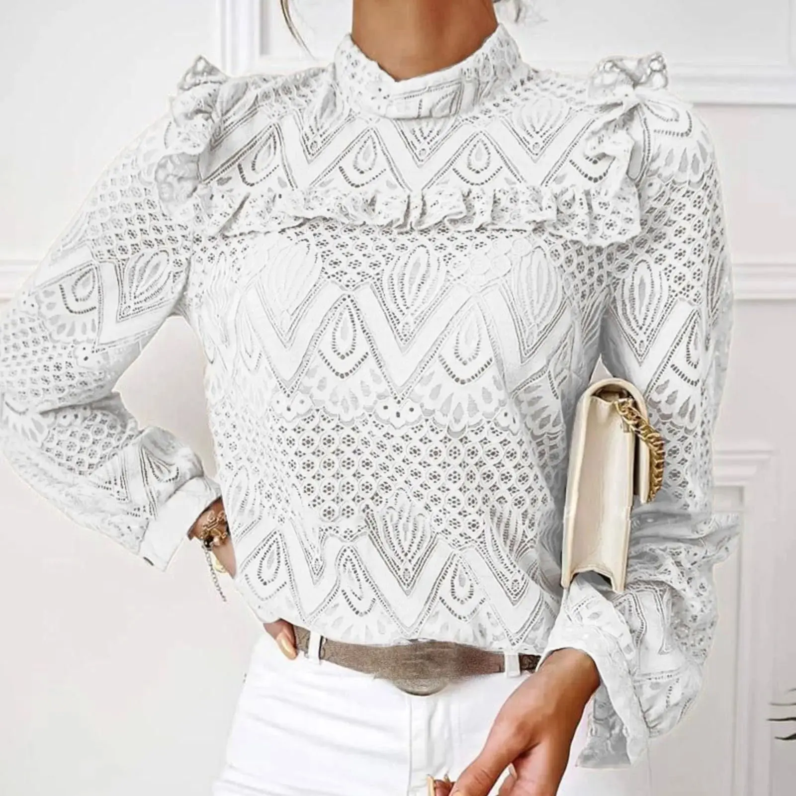 

Женская осенняя блузка с длинным рукавом, кружевными оборками, вырезами, приталенного кроя, А-силуэта, из тонкой полиэстеровой ткани