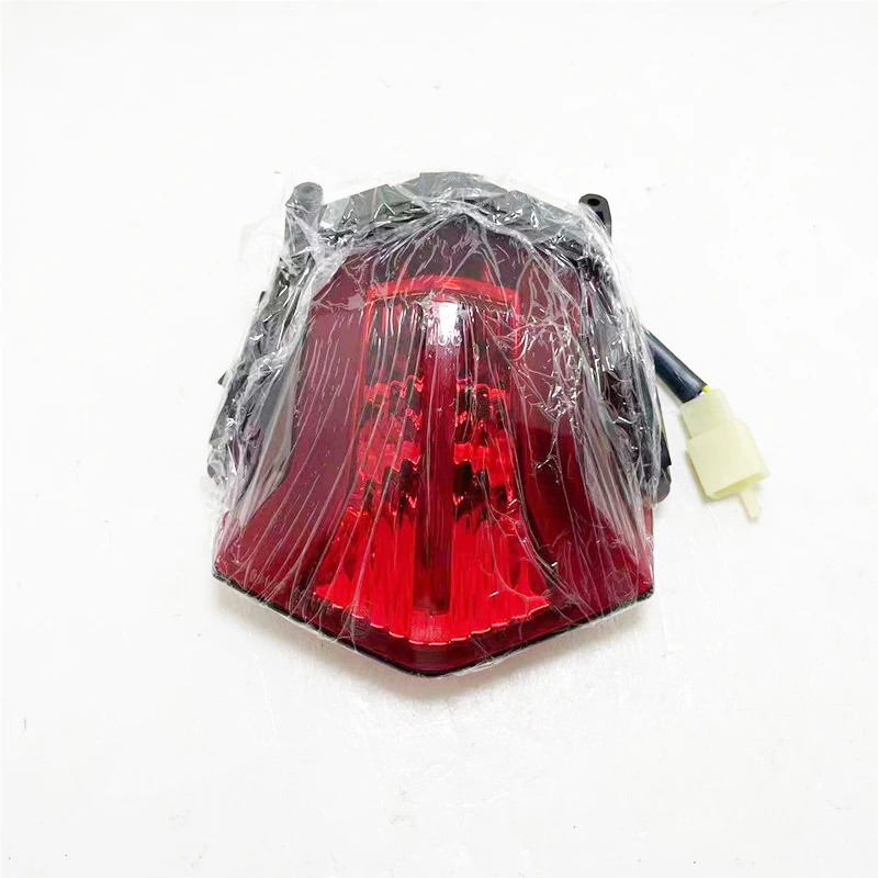 TAIL LIGHT / LAMP REAR LIGHT / BRAKE LAMP UNIT COMPLETE OEM QUALITY for Benelli 302S 