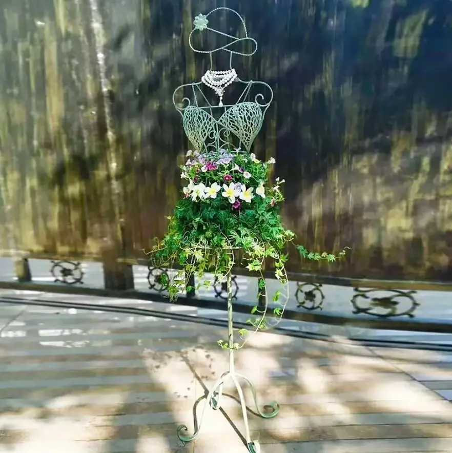 Decorative Metal Garden Dress Form Plant Stand,Wire Mannequin Floral Display,Topiary Frame with Scrollwork Base for Climb Vine