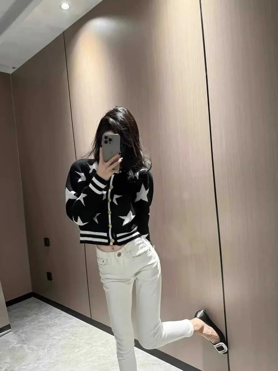 Europe\'s Fashion Black Five-pointed Star Knitted Short Jacket Elegant Women Cardigan Coats Long Sleeve Sweater Autumn Winter Top