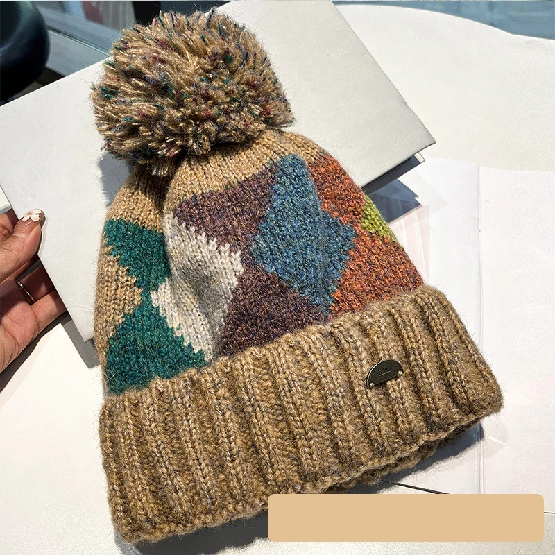 جديد Colorblock الماس نمط بوم بوم قبعة، الشتاء محبوك قبعة مترهل للنساء قبعة كابل سميكة دافئة #4