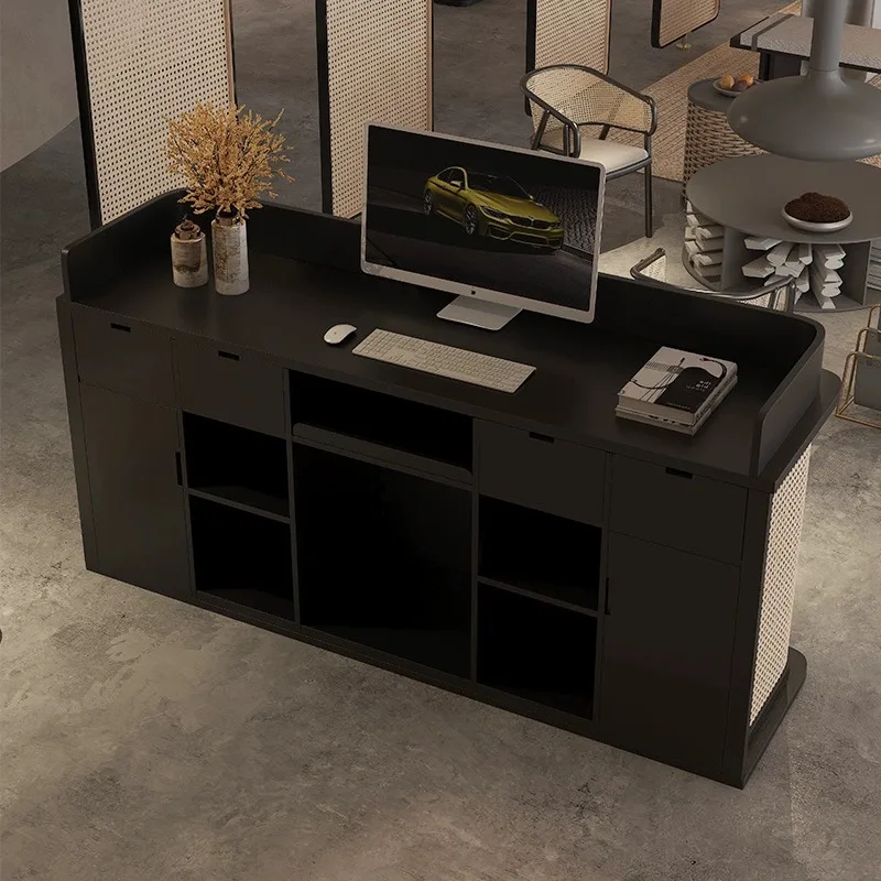 Bed and breakfast Rattan Wabi **** Windkasse Seite Shop kleine Rezeption Catering Shop Eingang Informationsschreibtisch Rezeption de