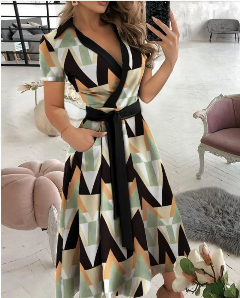 

Women's New Fashionable Short-sleeved Deep V-neck Printed Slim-fitting Belted Waist Dress Regular Style And Calf-length Dress