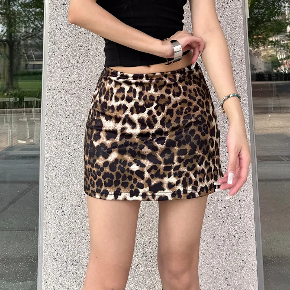 

SylCue мини-юбки с леопардовым принтом, женские летние трендовые дикие стильные узкие эластичные талии для девочек, уличная мода, элегантные штаны