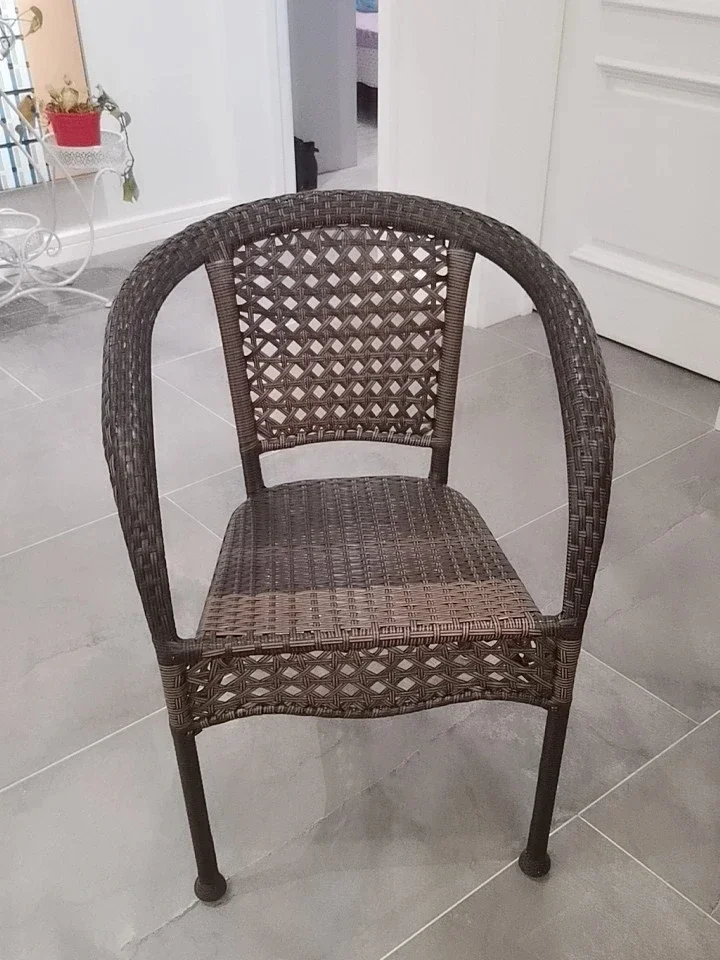 

-European Rattan Outdoor Chairs Simple Outdoor Furniture Courtyard Open-air Balcony Back Beach Chairs Outdoor Leisure Table Chai