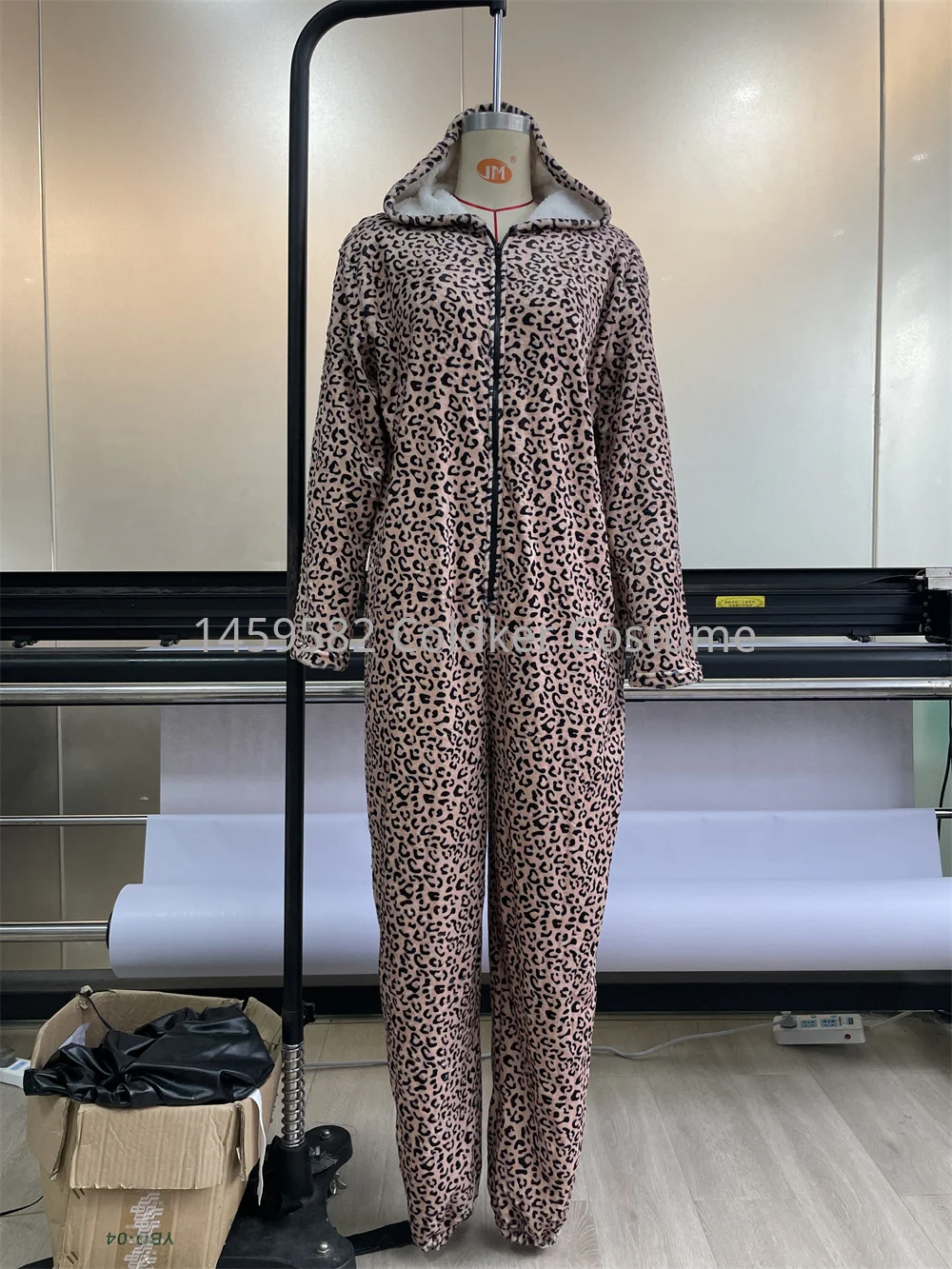 Women\'s Leopard Flannel Thickened Christmas Jumpsuit Autumn Winter Hooded Zipper Long Sleeve Casual Loose Pajamas Sleepwear