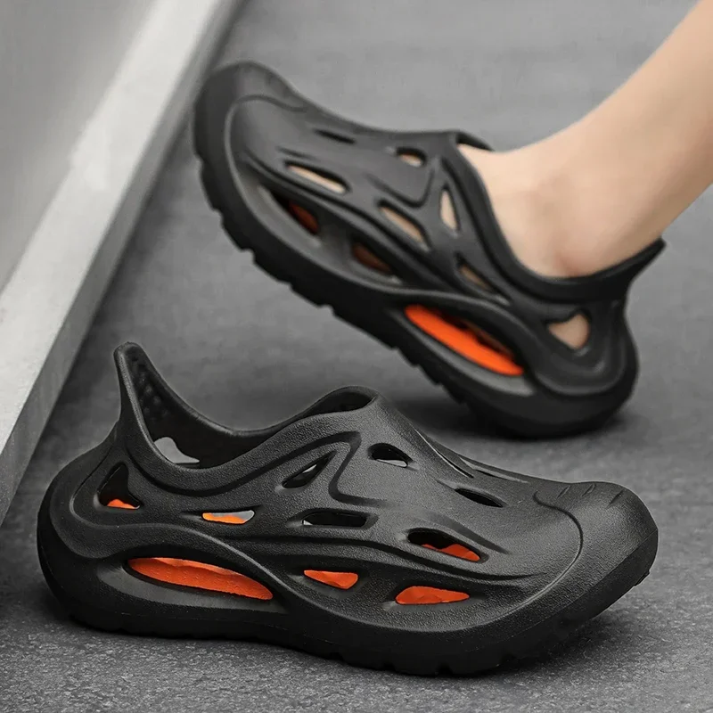 

Outdoor Men Beach Shoes Breathable Mens Sandals New Slippers Hollow Casual Shoes Male Water shoes Lightweight Clogs Slieds