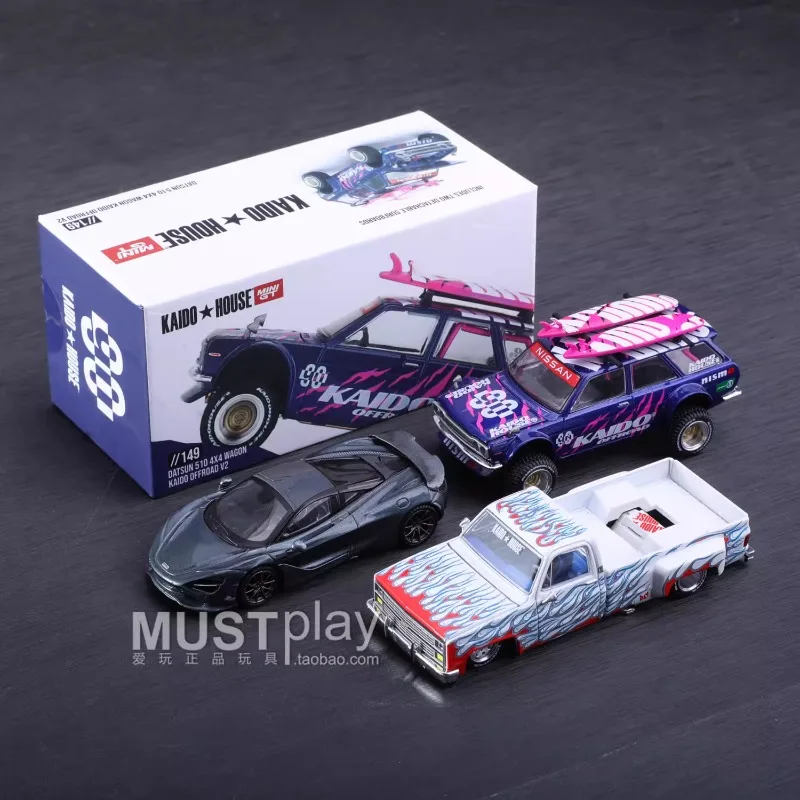 In stock 1:64 Datsun Station Wagon 157 Chevrolet 815 750S die-cast alloy simulation car model, boys' toy, adult decorative item.