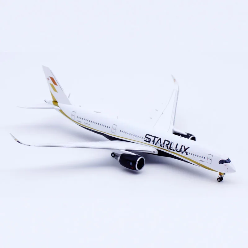 EW4359008 Alloy Collectible Plane Gift JC Wings 1:400 Starlux Airlines Airbus A350-900XWB Diecast Aircraft Jet Model B-58502