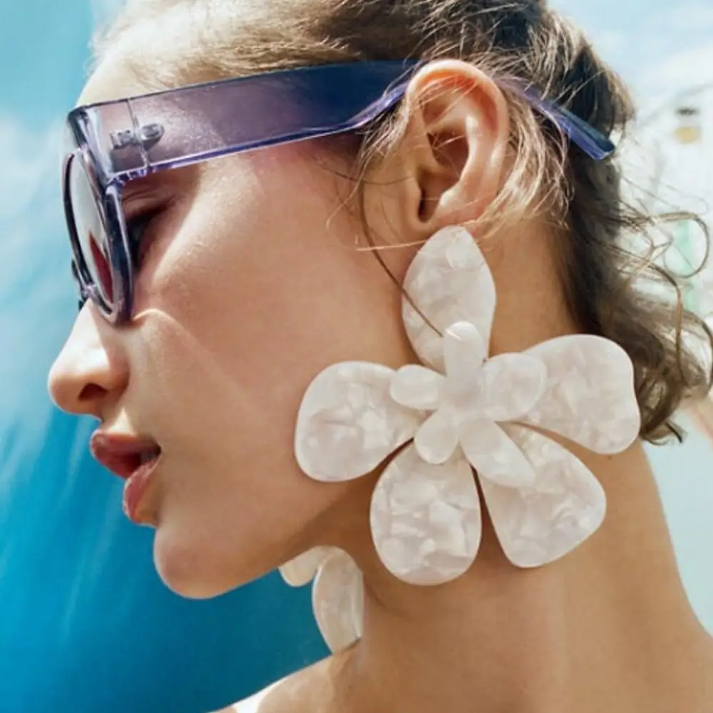 Hyperbole Large White Double Layer Acrylic Flower Earrings For Women 2022 Bohemian New Trendy Big British Style Earrings Jewelry