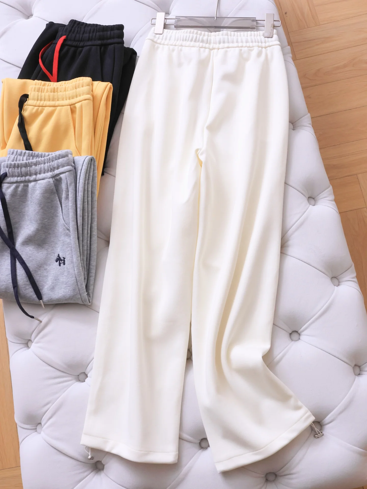 Women's Casual Wide Leg Pants Drawstring Elastic Waist Loose Cuffed Two-Way Wear Embroidered Comfortable Breathable Sporty