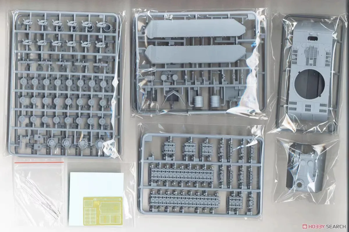 Kit modello di carro armato di montaggio in plastica modello Vespid VS720005 Carro armato di difesa aerea super pesante con topo tedesco, canna di metallo 1/72