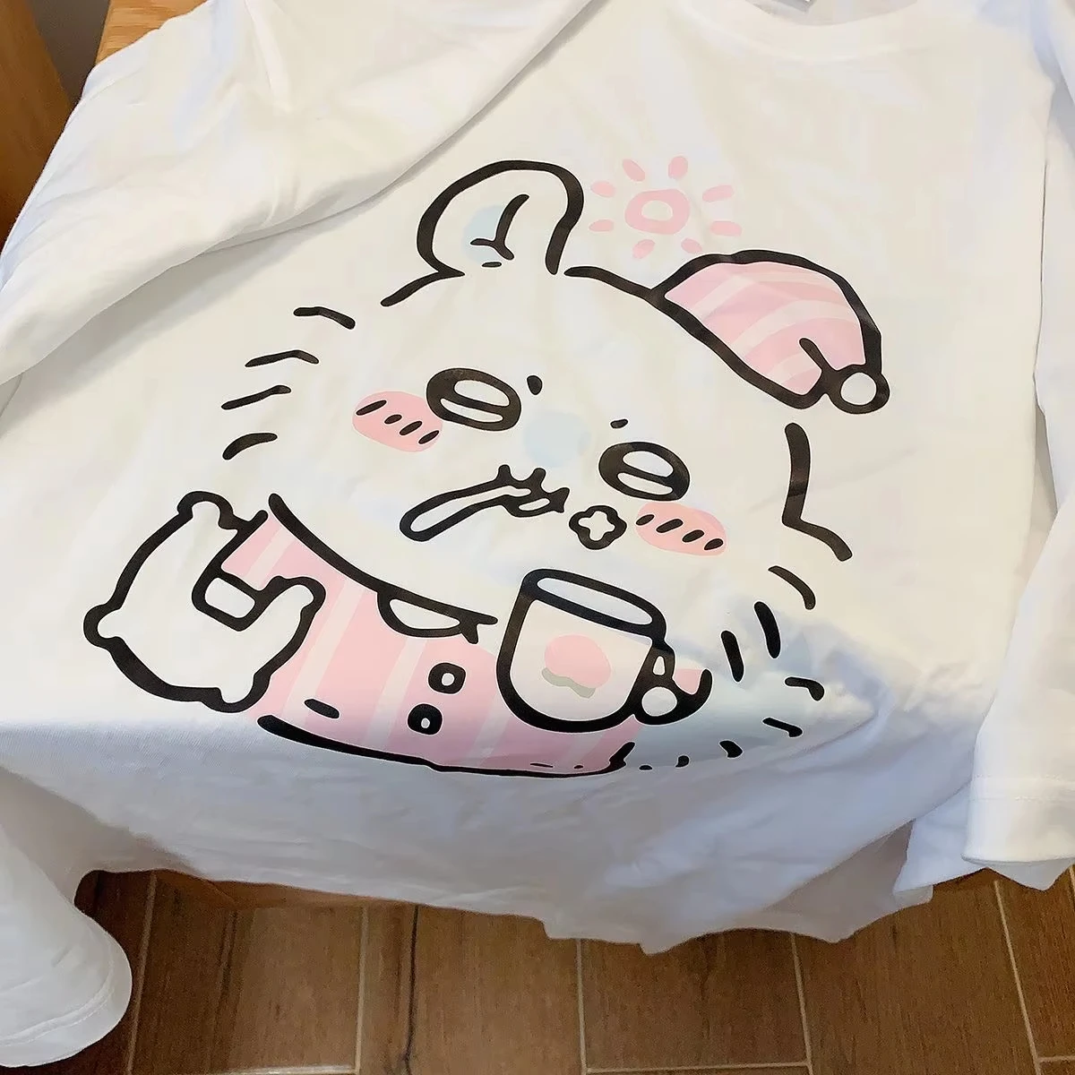 Chiikawa Momonga Round Neck Pajamas, Summer T-shirts for Men and Women, Short in Summer, Can Be Worn Outside