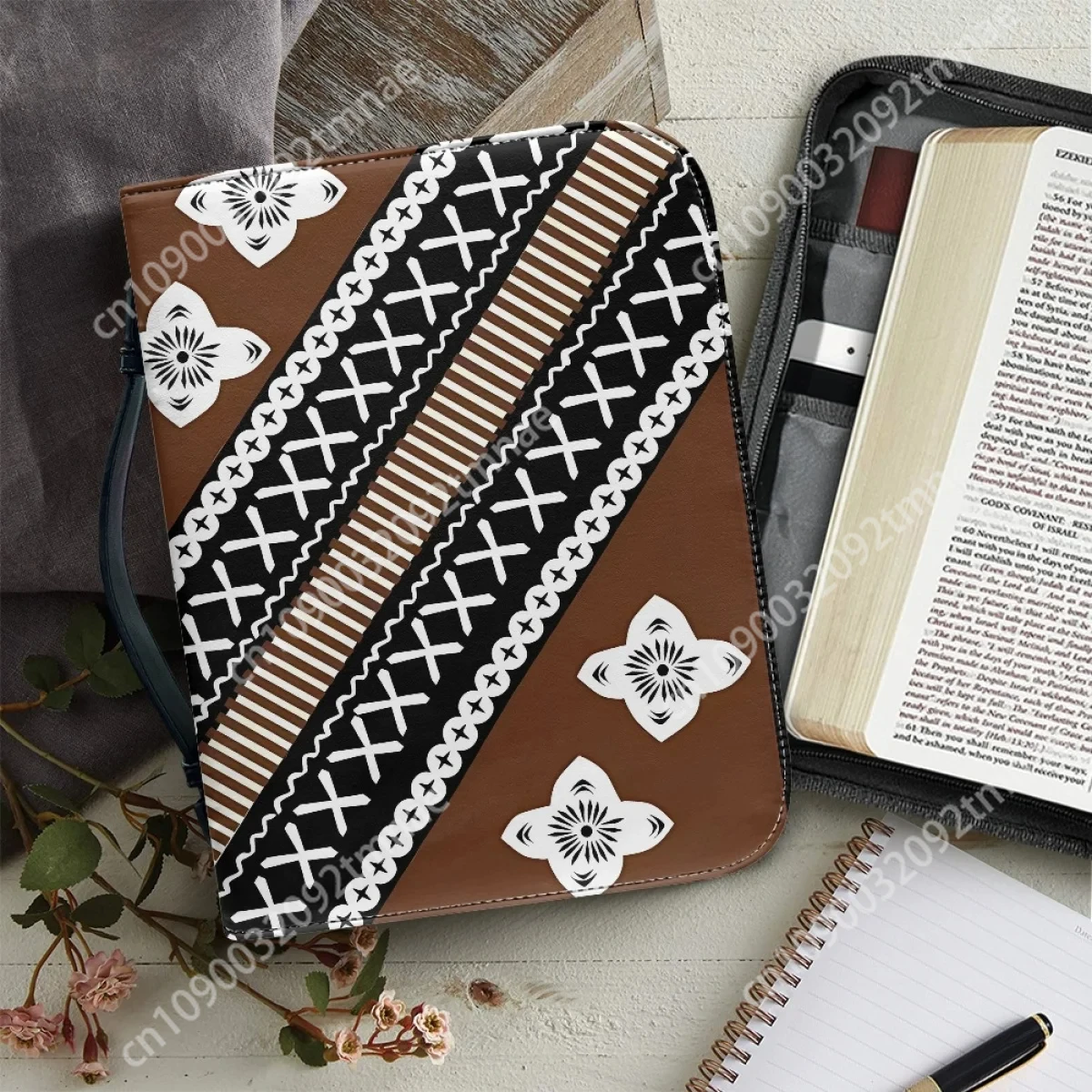 

Custom Fashion Fiji Tapa Designs Bible Bag Women's New Leather Handbag Fashion Practical Bible Study Case Church Prayer Bags